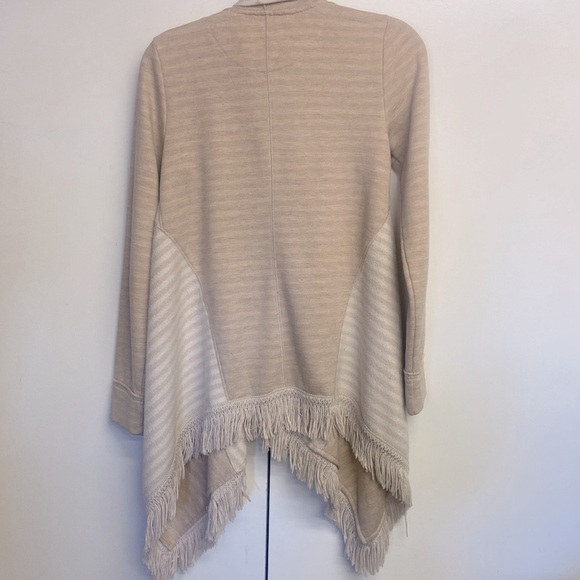 Saturday Sunday | Anthropologie | Elise Blanket, Fringed Draped Open Cardigan - Picture 3 of 8